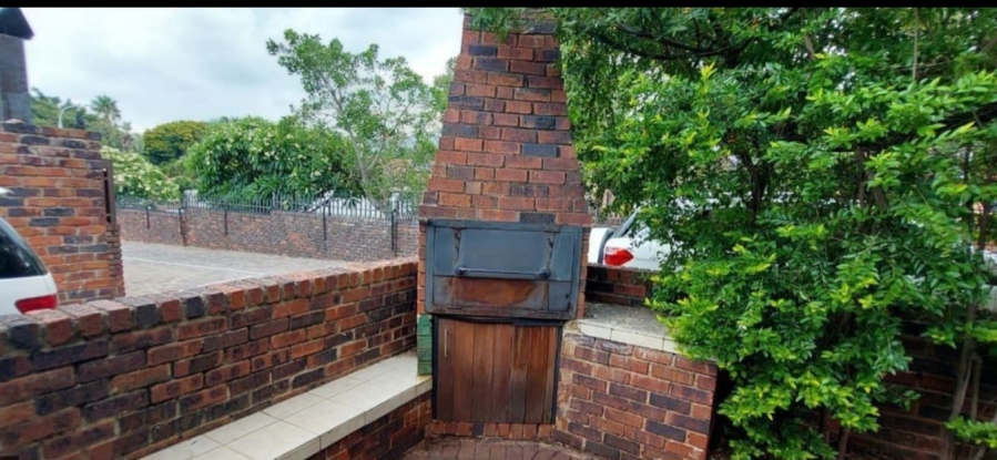 2 Bedroom Property for Sale in Geelhoutpark North West